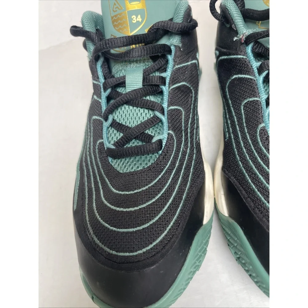 Nike Giannis Immortality 4 Kids Basketball Shoes Size 5.5Y Black Bicoastal Gold